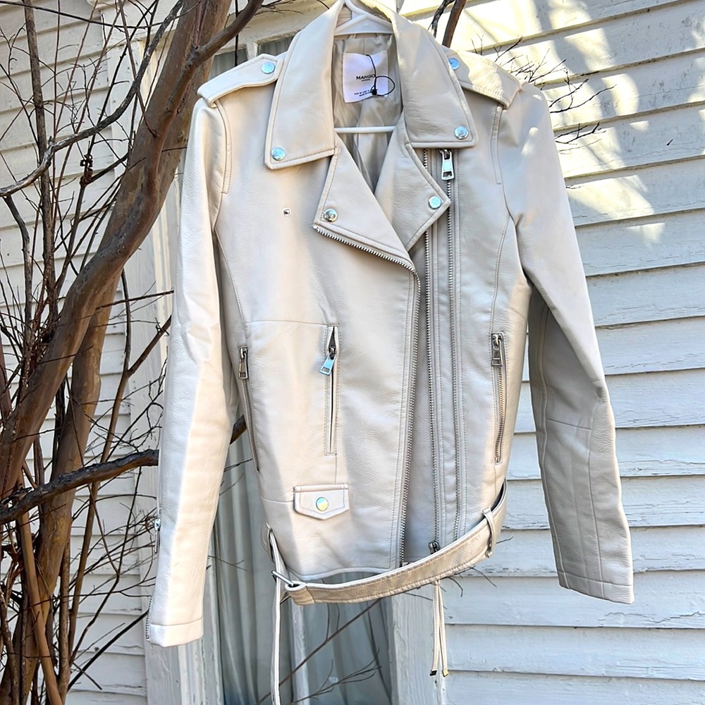Faux white leather jacket (Mango)